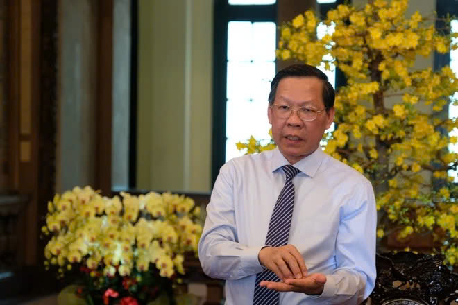 Chủ tịch TP.HCM mong muốn khởi công tuyến metro số 2 để thí điểm các cơ chế, chính sách mới, sau đó đồng loạt triển khai theo nhóm 3-5 tuyến. Ảnh: T.T.